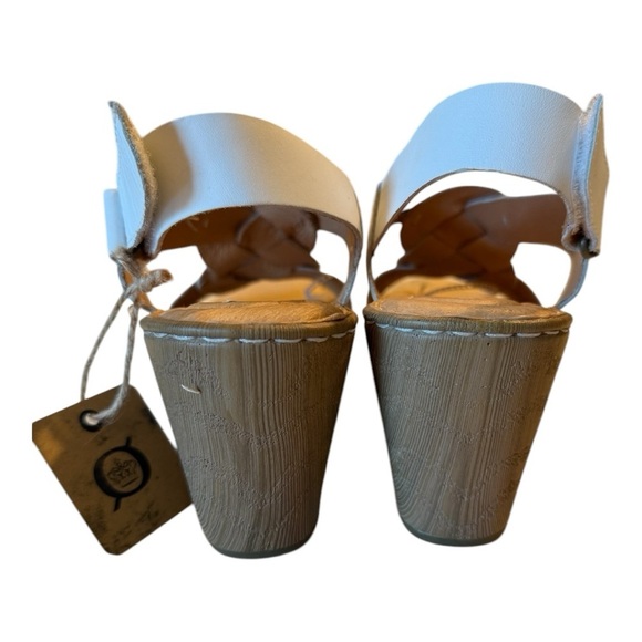 BORN Women's Nina Slingback Sandal, White, Size Womens 10M NEW - Picture 4 of 13